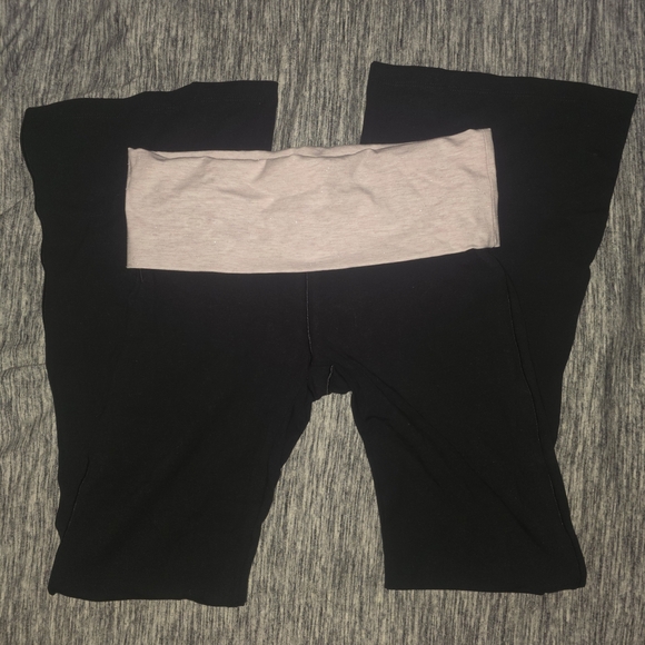 PINK Victoria's Secret Black Leggings with Light Pink Waistband - Picture 6 of 6